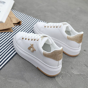 Women Casual Shoes 2018 New Women Sneakers Fashion Breathable PU Leather Platform White Women Shoes Soft Footwears Rhinestone