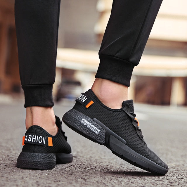 Men's Casual Shoes Men Sport Shoes Breathable Sapato Masculino Lightable Man Sneakers Comfortable Jogging Shoes Men 2020 Autumn