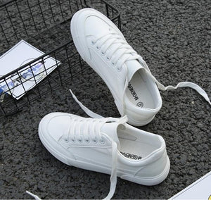 2019 new style white sneakers men breathable leisure shoes popular shoes high quality fashion Super confident men black sneakers